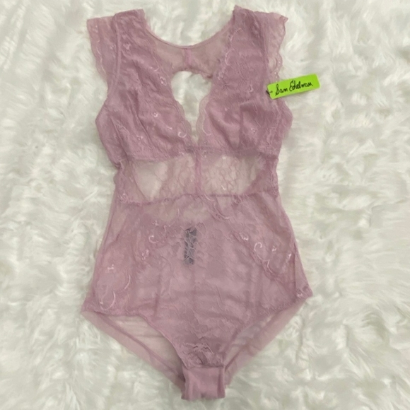 💗 Sam Edelman Lace Dawn Pink Bodysuit 💗 - Picture 2 of 13